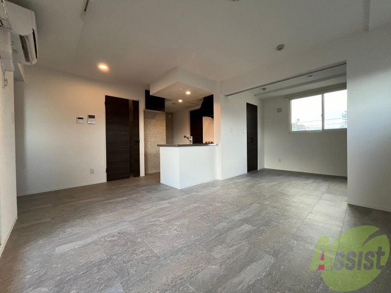 居室・リビング　広くてきれいなリビングです！快適に過ごせそうですね。