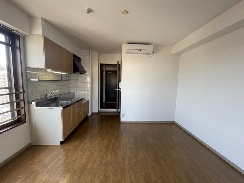 居室・リビング　※別のお部屋のお写真です。御参考までに。