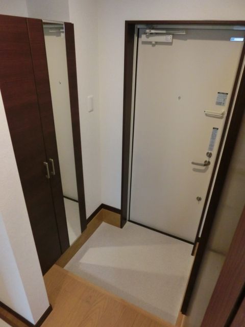 玄関　鏡付のトールタイプシューズＢＯＸ