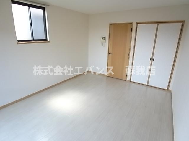 居室・リビング　ゆったり過ごせる居間です