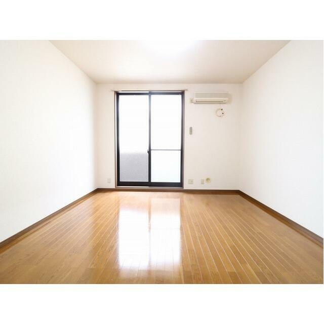 居室・リビング　※他のお部屋の参考写真です