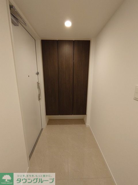 玄関　※写真は同タイプ住戸です。