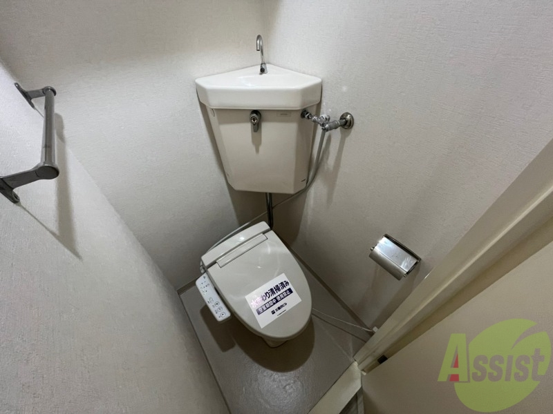 トイレ　こちらはトイレです。清潔感があり、安心して使用できます。