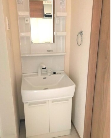 洗面設備　別部屋参照写真