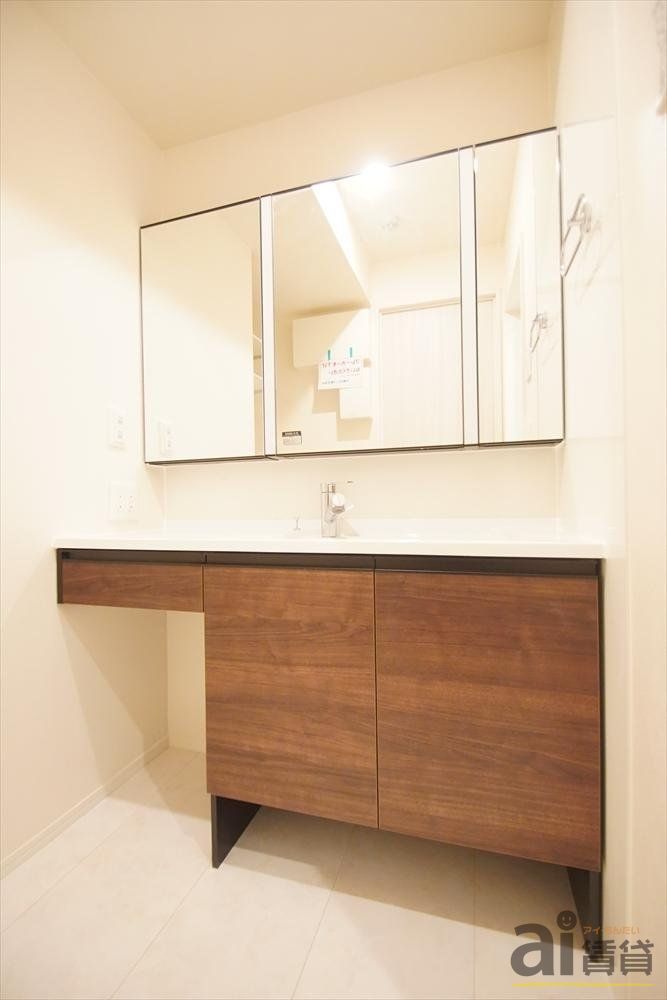 洗面設備　※同仕様写真※