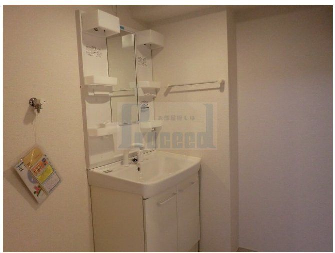 洗面設備　うれしい独立洗面台！