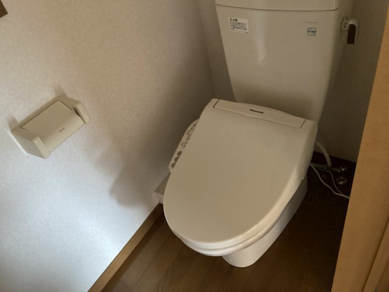 トイレ　別部屋参考