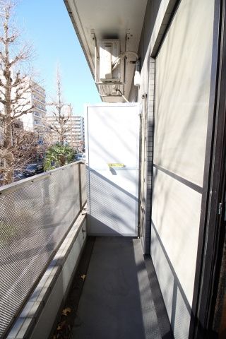 バルコニー　（別タイプ参考写真）フローラ本駒込　文京区本駒込５