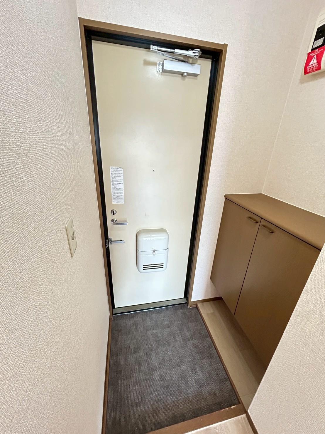 玄関　玄関