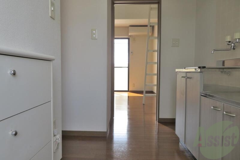 玄関　玄関から見た景色です。いかがでしょうか。