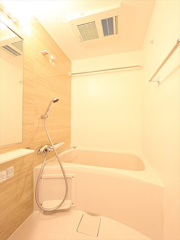 バス・シャワールーム　バスルーム