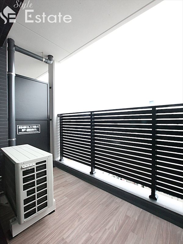 バルコニー　バルコニー