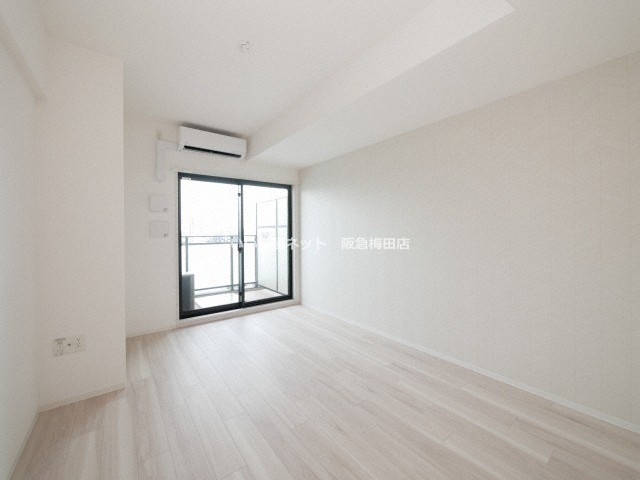 居室・リビング　同仕様写真となります。