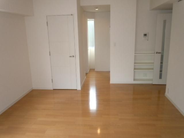 居室・リビング　（別号室ですので参考までに）