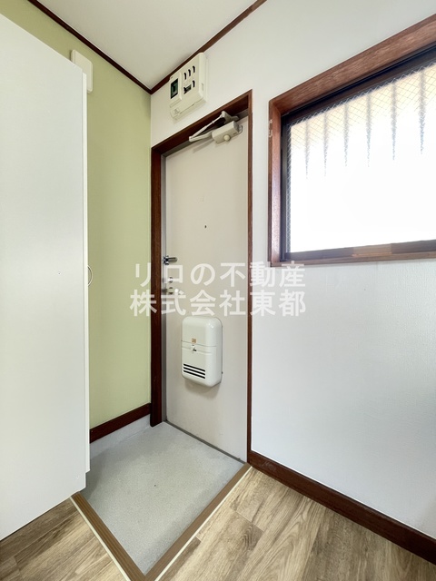 玄関　すっきりシンプルな玄関スペースです！