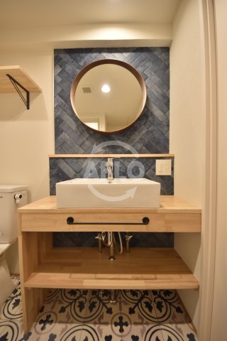 洗面設備　ラクメンビル　独立洗面化粧台