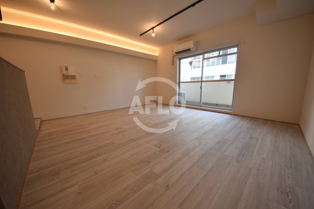 居室・リビング　ラクメンビル　洋室