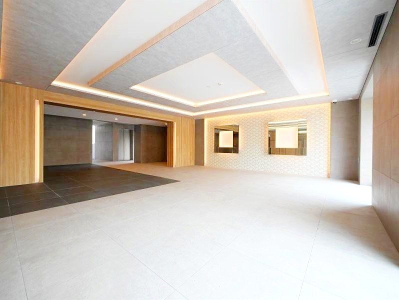 エントランス　エントランス