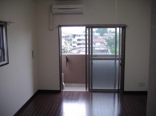 居室・リビング　きれいなお部屋