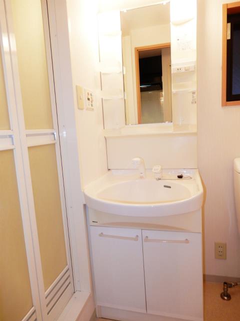 洗面設備　身支度に便利な洗面台♪