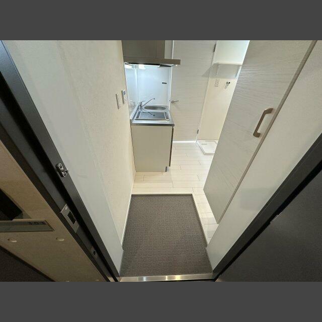 玄関　※別部屋の参考写真です。