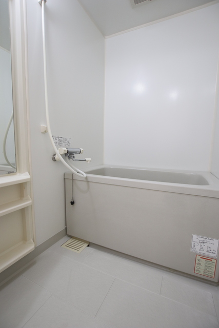 バス・シャワールーム　追い焚き機能付き