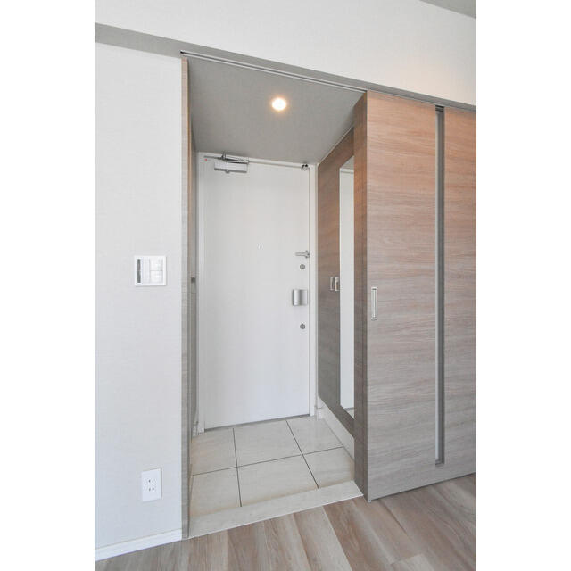 玄関　別タイプ部屋　参考写真です