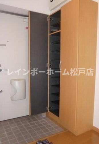 玄関　シンプルで使いやすい玄関です