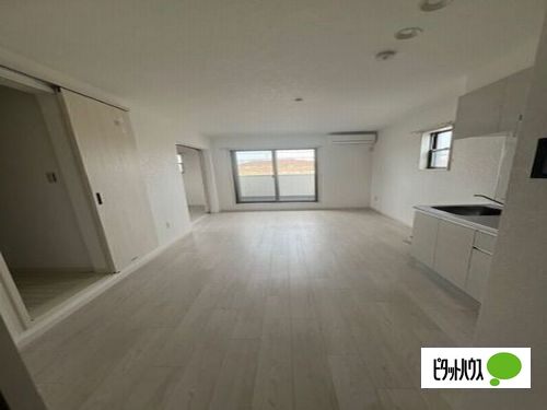 居室・リビング　同メーカー参考