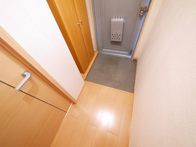 玄関　明るい玄関です