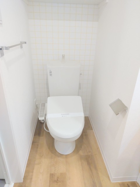 トイレ　別部屋同仕様タイプ