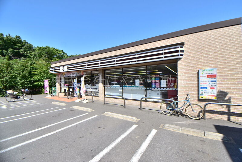 コンビニ　セブンイレブン板橋加賀2丁目店（コンビニ）まで544m