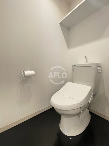 トイレ　アーデンタワー南堀江　温水洗浄便座