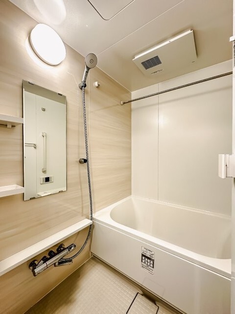 バス・シャワールーム　※写真は同タイプ住戸です。