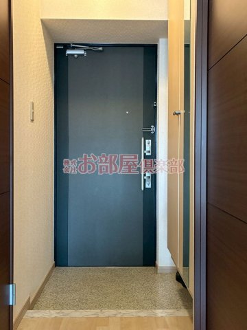 玄関　落ち着いた玄関です