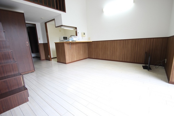 居室・リビング　※別部屋の写真です