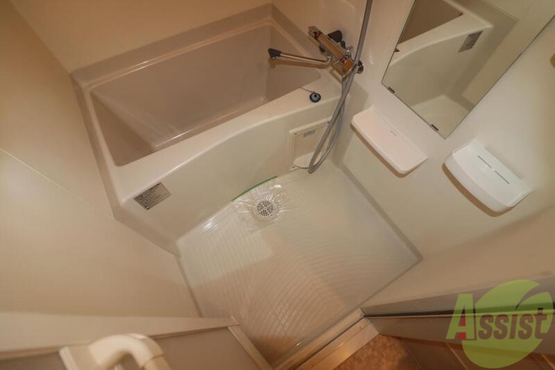 バス・シャワールーム　一日の疲れを癒しましょう。