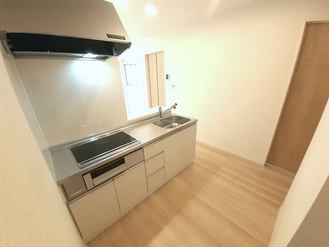 キッチン　※別号室の写真です。