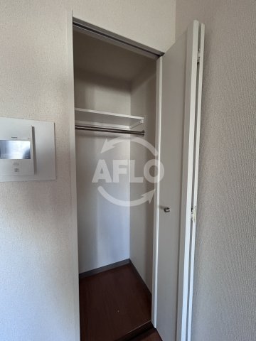 収納　マインズ・コム新北野　クローゼット