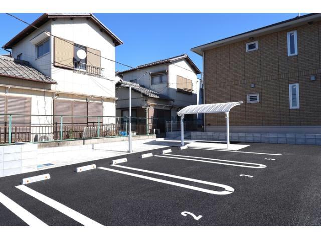 駐車場　駐車場