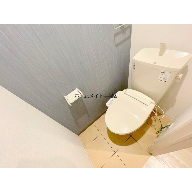 トイレ　ウォシュレット付きで快適な環境です♪