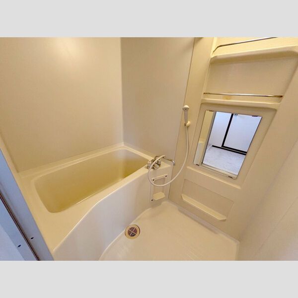 バス・シャワールーム　浴室