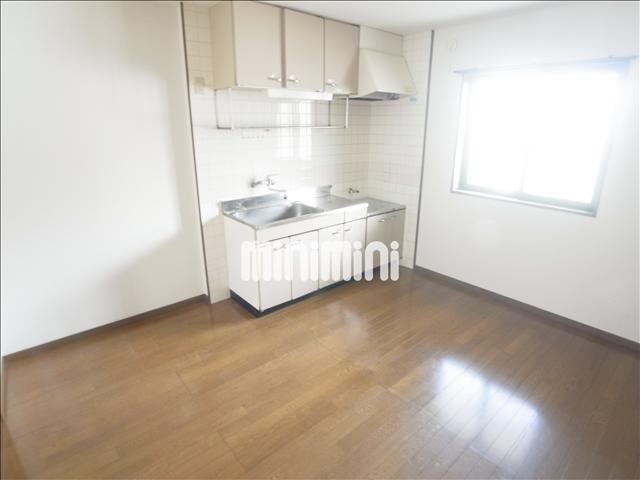 居室・リビング　明るい７．３帖のダイニング