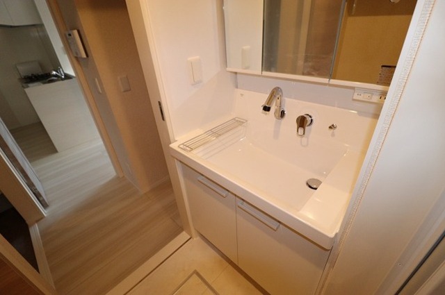 洗面設備　洗髪洗面化粧台