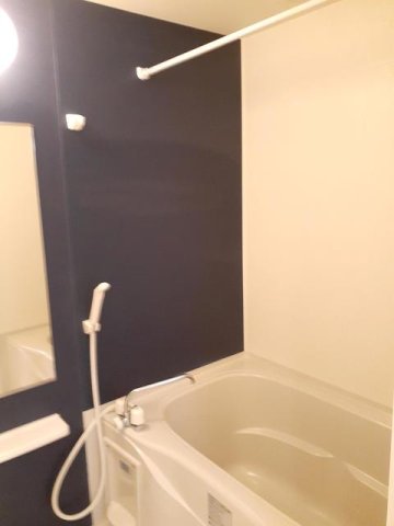 バス・シャワールーム　お風呂で日々の疲れを落としましょう