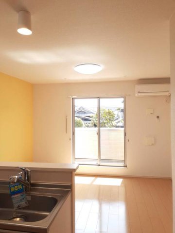 居室・リビング　使いやすい居間です