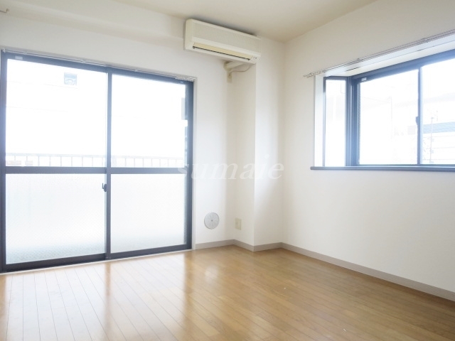 居室・リビング　人気の角部屋です☆