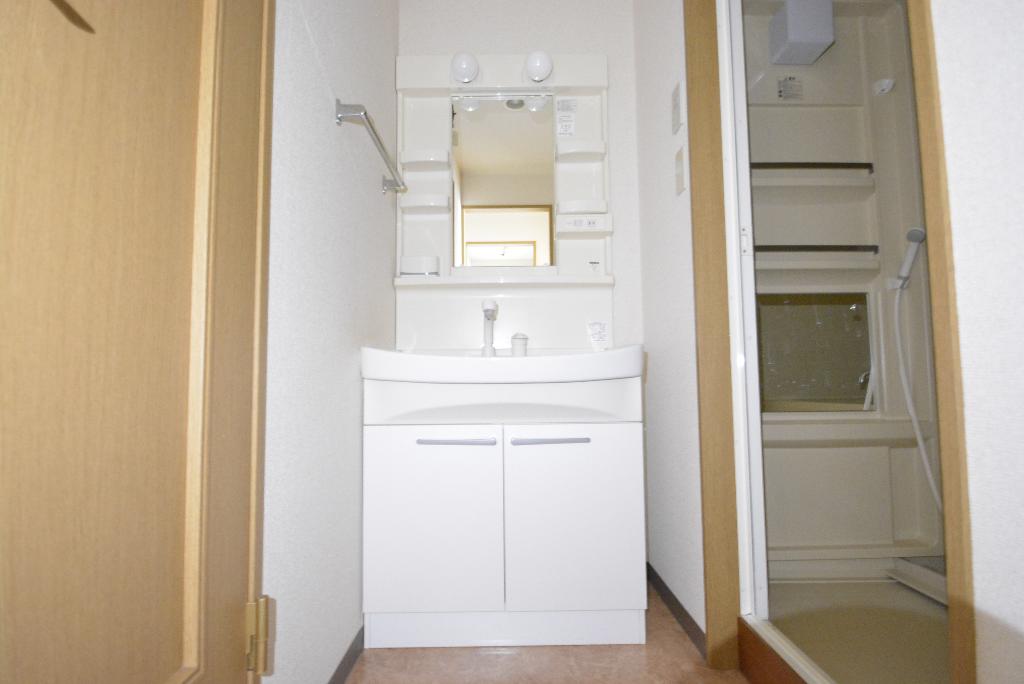 洗面設備　洗髪洗面化粧台