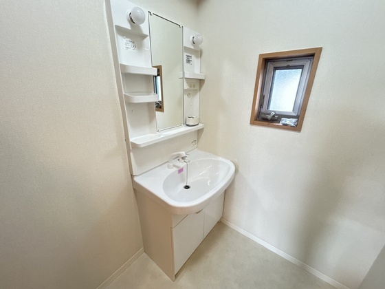 洗面設備　※別部屋の写真です
