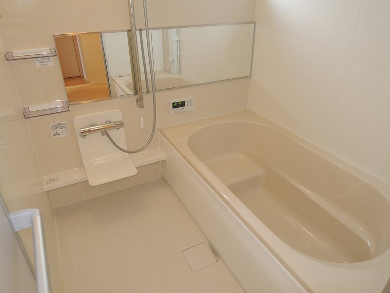 バス・シャワールーム　同タイプモデル